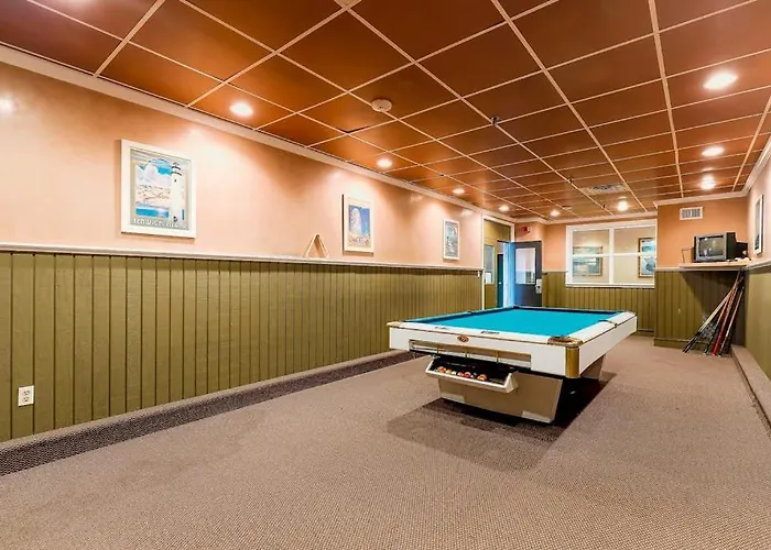 Sunny With Balcony Game Pools Sauna & Gym Holiday home